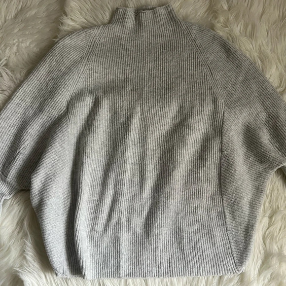 Calvin Klein Jeans Womens Gray Knit Turtleneck Sweater Size Medium - Picture 5 of 6